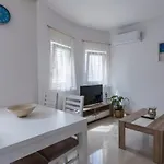 Apartamento Jurkovic 6 Komarna