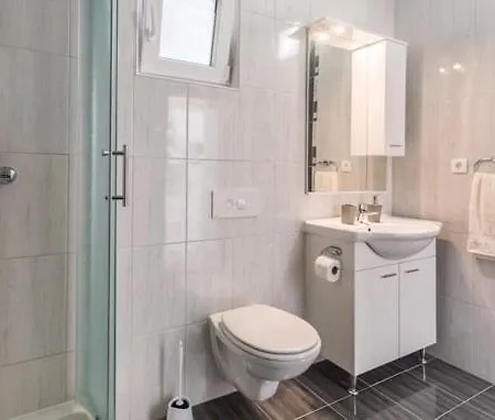 Jurkovic 6 Apartment