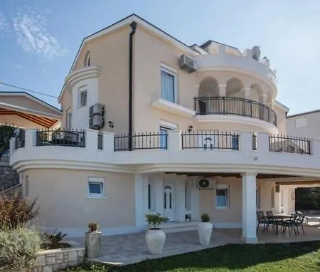 Jurkovic 6 Apartament