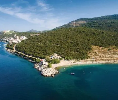 Jurkovic 6 * Komarna