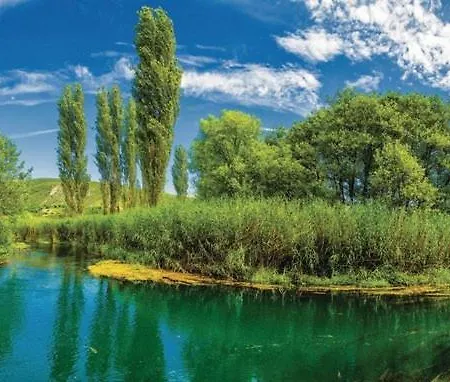 Jurkovic 6 Apartament Komarna