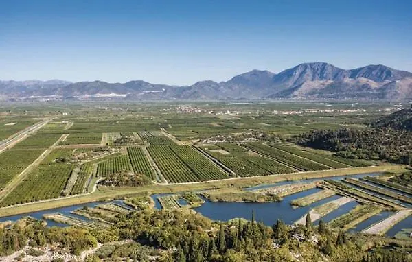 Апартаменты Jurkovic 6 Комарна